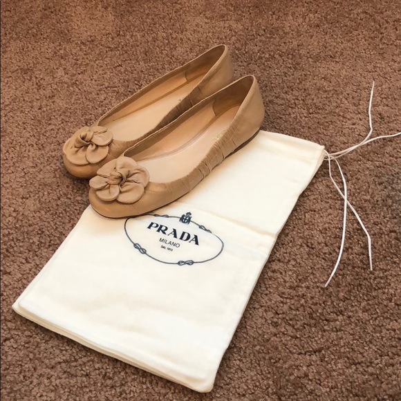 Authentic Prada Ballet Flats - Size 37 (US - 7) - Picture 1 of 8